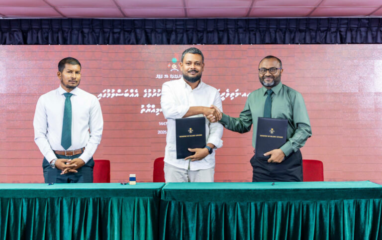 މަތިވެރިއާއި ރިނބުދޫގައި މިސްކިތް ބިނާކުރަން ހަވާލުކޮށްފި