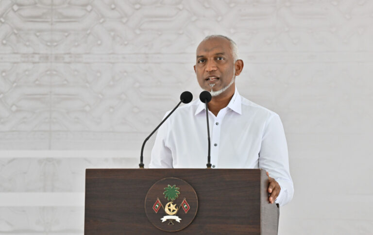 ފަސް ހަފްތާގެ ތެރޭގައި ވިޔަފާރިތަކަށް ސަރުކާރުން ފައިސާ ދައްކައި ނިންމާނަން: ރައީސް