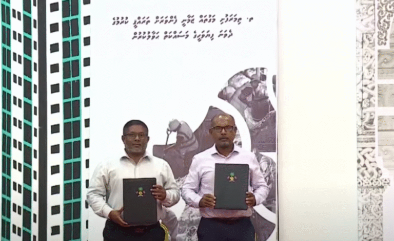 ތިމަރަފުށި ބަނދަރުގެ މަސައްކަތާއި މަގު ހެދުމުގެ މަސައްކަތް ކޮންޓްރެކްޓަރުންނާއި ހަވާލުކޮށްފި