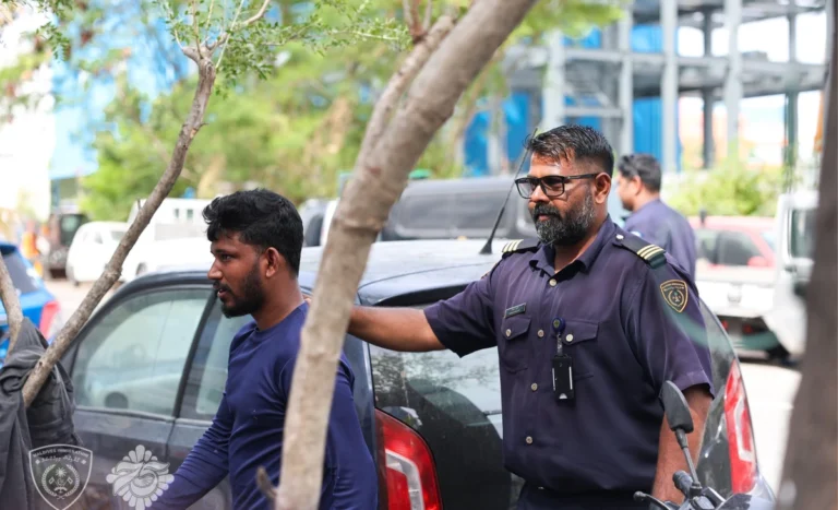 ބިދޭސީ މަސައްކަތްތެރިންނާމެދު އިހުމާލުވާނަމަ ބޮޑު ޖޫރިމަނާއެއް ކުރަނީ