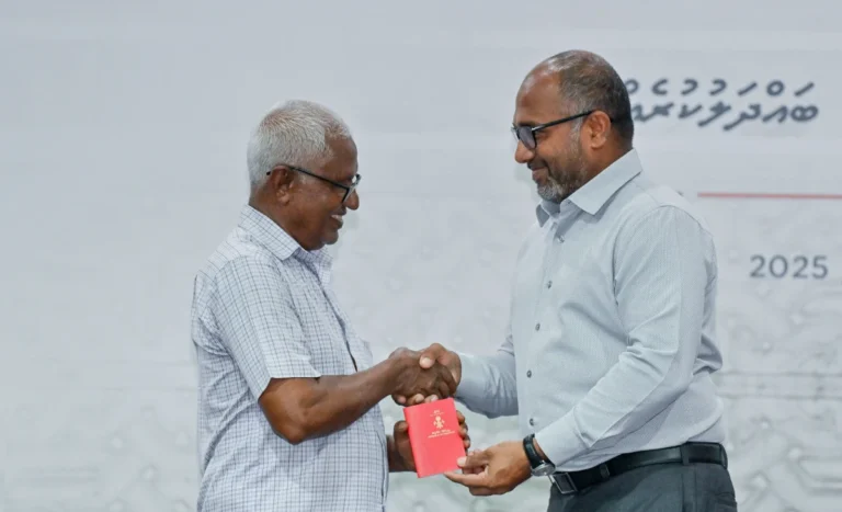 މުލީގައި ޕާސްޕޯޓް ޚިދުމަތް ފަށައިފި