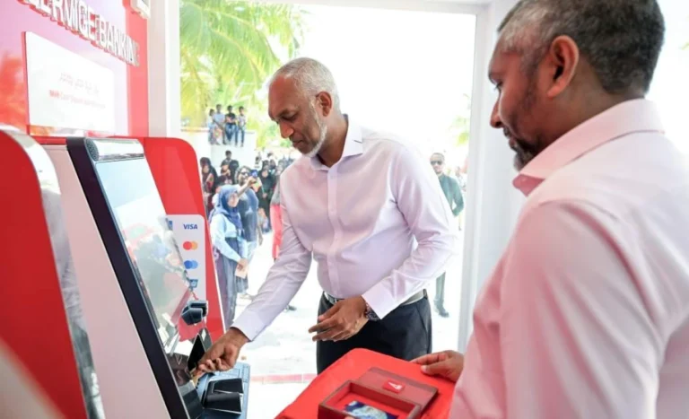 އަންނަ އަހަރު ފެބްރުއަރީ މަހުން ފެށިގެން ބީއެމްއެލް ކްރެޑިޓު ކާޑުތަކުގެ ޑޮލަރު ލިމިޓު ބޮޑުވާނެ: ރައީސް