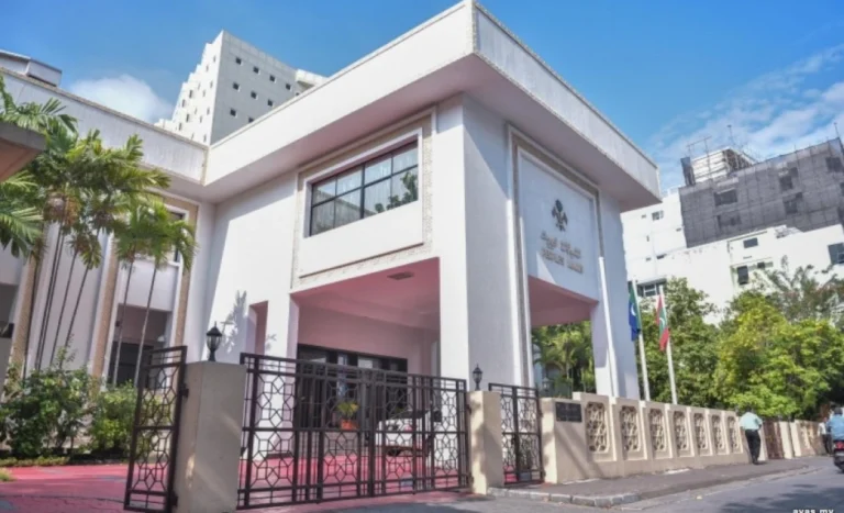 މީޑިޔާ ރެގިއުލޭޓަރީ ކޮމިޝަނަށް މަޖިލީހުން ހޮވާ މެންބަރުކަމަށް ކުރިމަތިލާން ހުޅުވާލައިފި