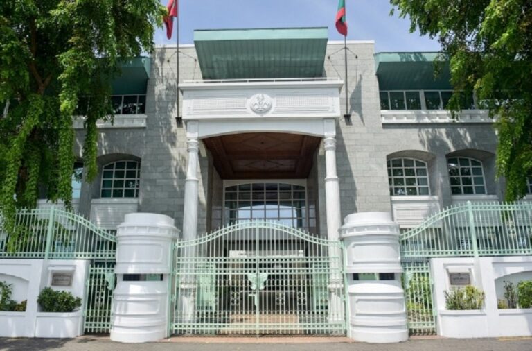 މުނާގެ ދައުރު ހަމަވާތީ، އެޗްއާރްސީއެމްގެ މެންބަރު ކަމަށް ކުރިމަތިލާން ހުޅުވާލައިފި