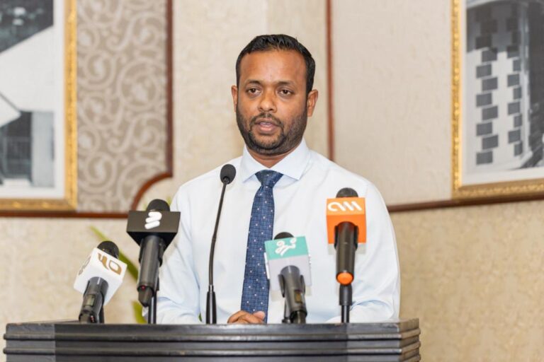 ސޯޝަލް ހައުސިންގެ ހުރިހާ ފްލެޓްތައް ބަލައި ފާސްކުރަން ވަރަށް އަވަހަށް ފަށާނަން: މުއްތަލިބު