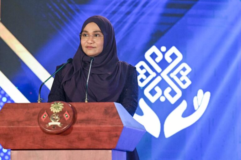 އަންހެން ކުދިންނަށް ހަމަހަމަ ފުރުސަތުތައް ހޯއްދަވައިދެއްވުމަށް ރައީސުލްޖުމްހޫރިއްޔާގެ އަނބިކަނބަލުން ގޮވާލައްވައިފި