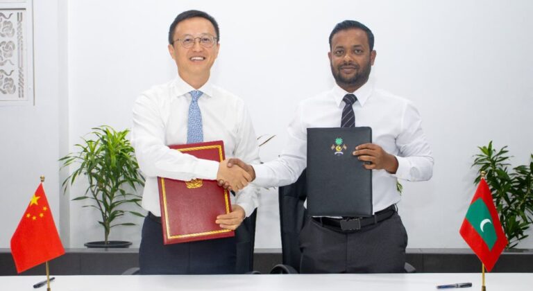 މާލެއާއި ވިލިމާލޭގެ މަގުތަކުގެ ޑިޒައިން މަރުހަލާ ފެށުމަށް ޗައިނާއާއެކު އެލްއޯއީގައި ސޮއިކޮށްފި