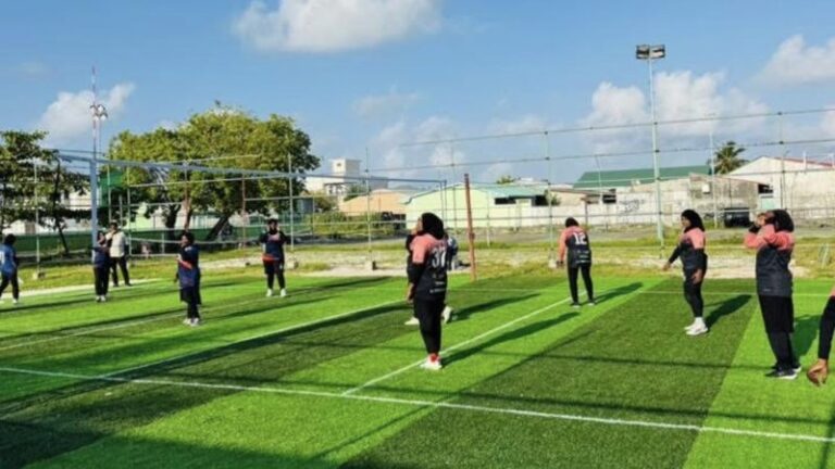 ދިއްދޫ ފިޓްނަސް ސެންޓަރުގައި ޤާއިމްކުރި ވޮލީކޯޓް ހުޅުވައިފި
