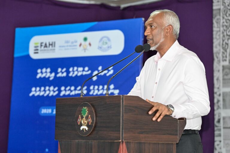މާޗުގެ ކުރިން ދަނގެތީގައި ޑޮލަރު އޭޓީއެމެއް ބަހައްޓާނަން: ރައީސް