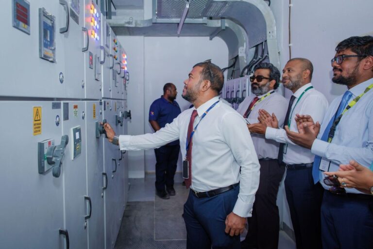 ގެދޮރުވެރިޔާ ތިން ޓަވަރެއްގައި ކަރަންޓުގެ ނިޒާމު ފުރިހަމަކޮށްފި