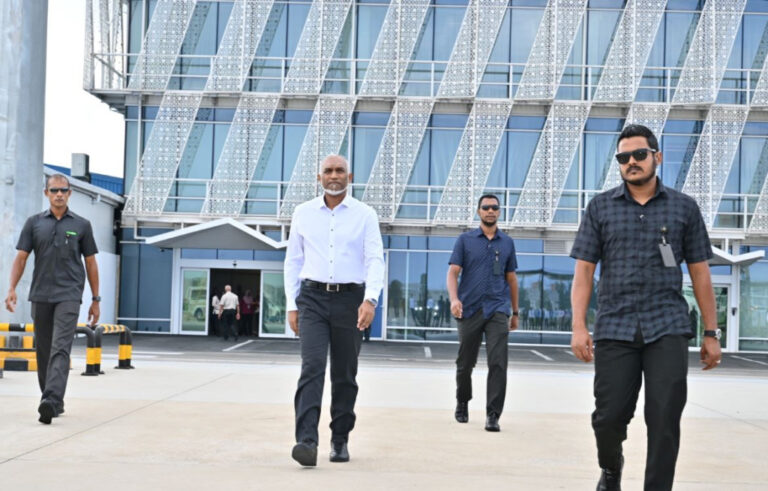 ހައްދުންމައްޗަށް ކުރައްވާ ދަތުރުފުޅެއްގައި ރައީސް ފުރާވަޑައިގެންފި