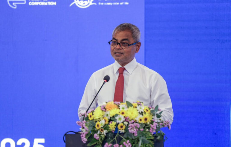 މަސައްކަތް ކުރައްވާނީ ފަތުރުވެރިކަން ދެމެހެއްޓެނިވި ސިނާޢަތެއްގެ ގޮތުގައި ކުރިއަށް ގެންދިއުމަށް: ޠާރިޤް