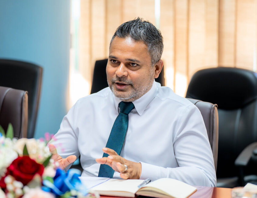 shiyam minister