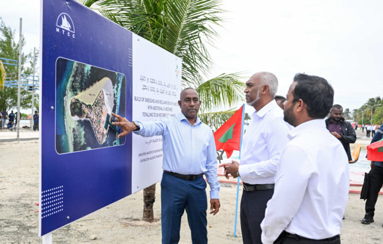 މާވަށު ބިން ހިއްކުމުގެ މަސައްކަތް ކުރިއަށްދާގޮތް ރައީސް ބައްލަވާލައްވައިފި