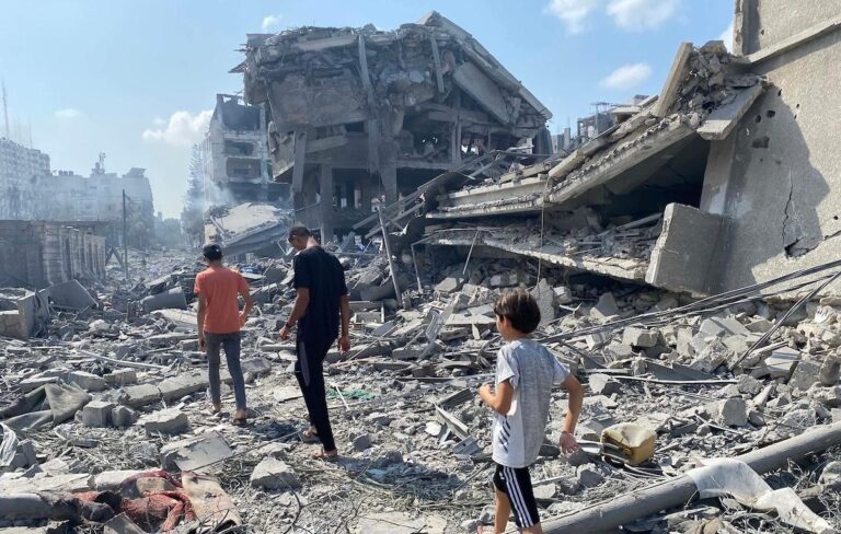 ޣައްޒާ ހަނގުރާމަ ހުއްޓާލުމުގެ އެއްބަސްވުމަށް އަމަލުކުރަން ފަށާނީ މިރޭ މެންދަމުން ފެށިގެން