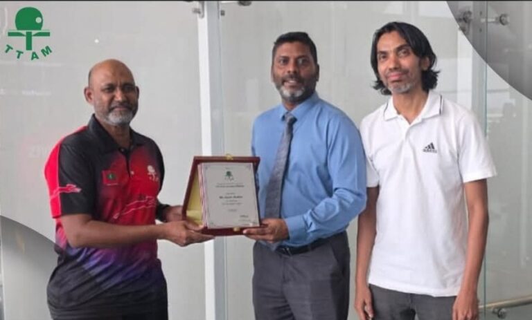 އަމްޕަޔަރުންނަށް ދޭ އެންމެ މަތީ ފަންތީގެ ބެޖު ރާއްޖޭގެ އައްޒާމް ހޯދައިފި