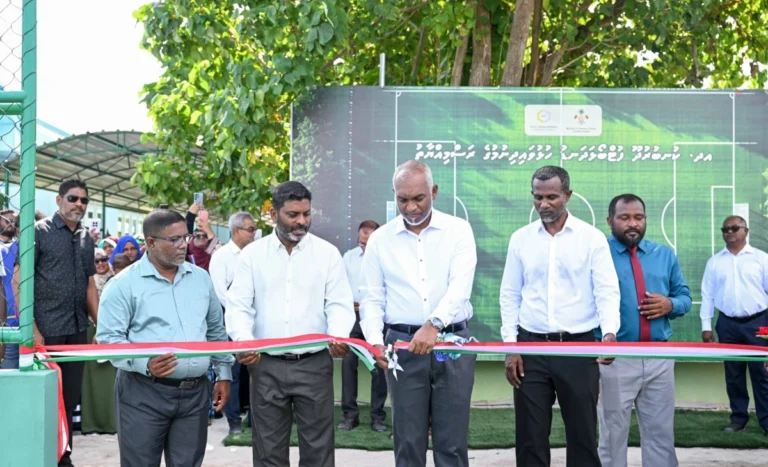 ކުނބުރުދޫގައި ތަރައްގީކުރި ފުޓްބޯޅަ ދަނޑާއި މަލްޓި ސްޕޯޓްސް ކޯޓު ހުޅުވައިފި
