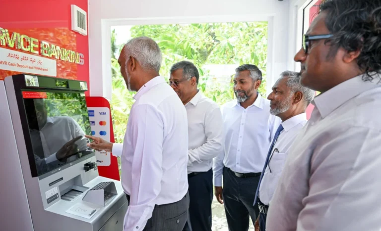 މަންދޫގައި އޭޓީއެމްގެ ޚިދުމަތް ފަށައިފި