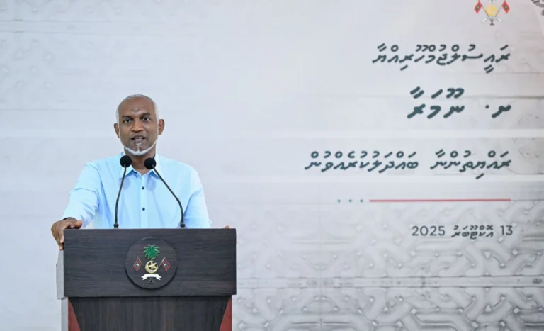 ދެ އަހަރު ތެރޭ ރާއްޖޭގެ ހުރިހާ ރަށެއްގައި ލެބޯޓަރީގެ ޚިދުމަތް ގާއިމްކޮށް ނިންމާނަން: ރައީސް