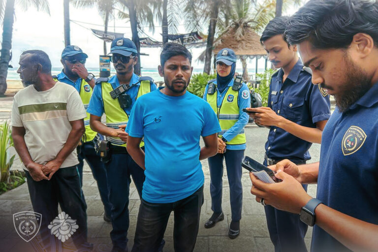 ގަވާއިދާ ހިލާފަށް އުޅުނު ފަސް ބިދޭސީއަކު ހުޅުމާލެއިން ހައްޔަރުކޮށްފި