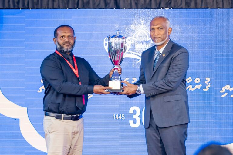 ޤައުމީ ޤުރުއާން މުބާރާތުގެ ރަން ވަނަތަކަށް އިސްލާމީކަންތައްތަކާ ބެހޭ ވުޒާރާއިން ދޭ އިނާމުތައް ކަނޑައަޅައިފި