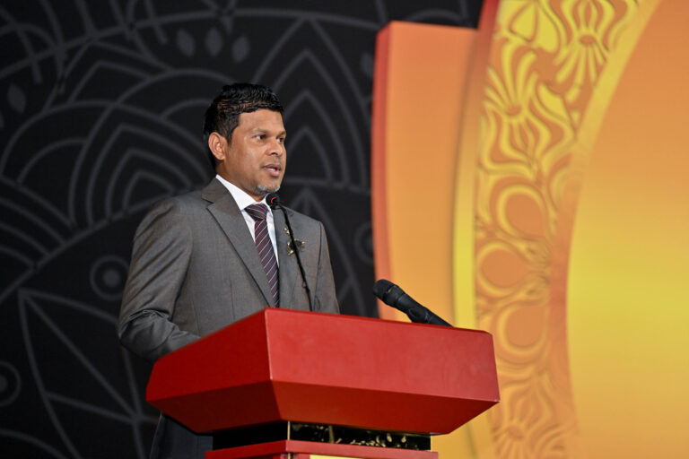 އެންމެން އެކުގައި މަސައްކަތްކުރާނަމަ، ތަރައްޤީގެ ލަނޑުދަނޑިތައް ޙާޞިލުކުރުމަށް މަގުފަހިވެގެންދާނެ: ނައިބު ރައީސް