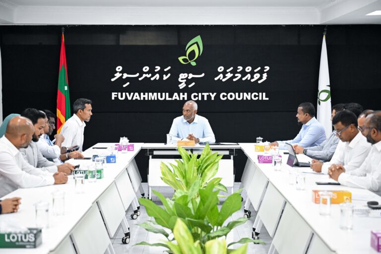 ފުވައްމުލައް ސިޓީ ކައުންސިލާ ރައީސް މުއިއްޒު ބައްދަލުކުރައްވައިފި