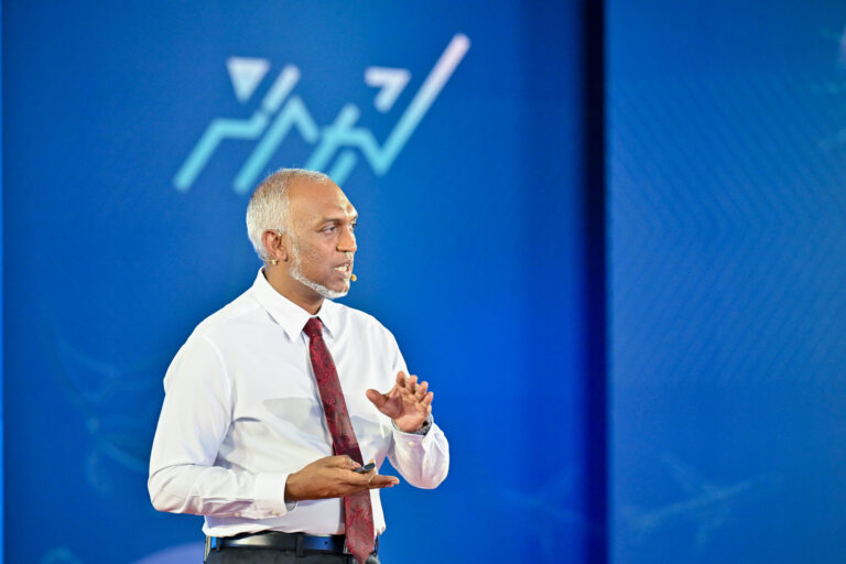 މާލޭގެ އަވަށްތަކަށް އަމާޒުކޮށް ބައްދަލުވުންތަކެއް ބާއްވަން ރައީސް ނިންމަވައިފި