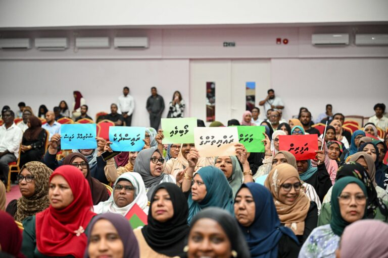 އައްޑޫ ސިޓީއަށް އުފާވެރި ދުވަހެއް؛ 16 މަޝްރޫއެއް އެކި ކުންފުނިތަކާ ހަވާލުކޮށްފި