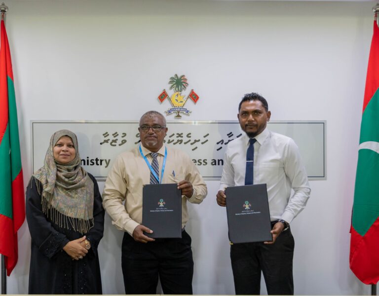 އަށް ރަށެއްގައި ކުޅިވަރު ދާއިރާގެ އެކި މަޝްރޫޢުތައް ފެށުމަށް އެމްޓީސީސީއާ ހަވާލުކޮށްފި