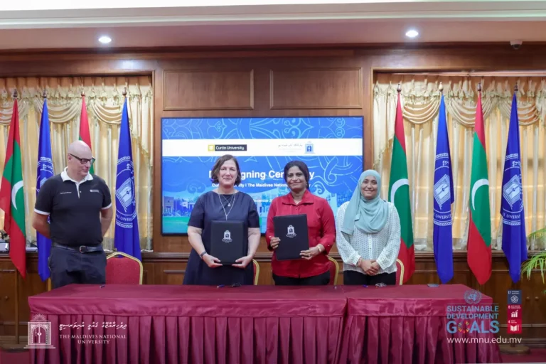 އެމް.އެން.ޔޫއާއި ކަރޓިން ޔުނިވާސިޓީއާ ދެމެދު މަތީތަޢުލީމު ކުރިއަރުވުމުގެ އެއްބަސްވުމެއްގައި ސޮއިކޮށްފި