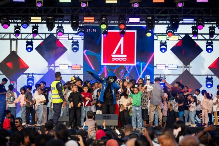 ބީއެމްއެލުން އައްޑޫގައި ބޭއްވި ކާނިވަލަށް ބޮޑު ތަރުހީބެއް