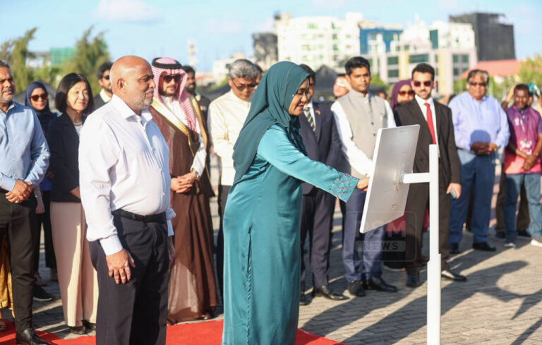 “ވަރަ” އެކްސްޕޯ ރައީސްގެ އަނބިކަނބަލުން ހުޅުވައިދެއްވައިފި