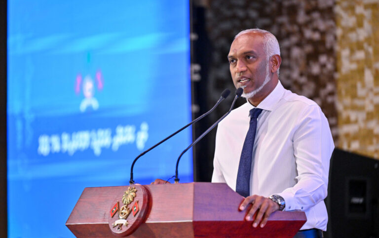 ރައީސްގެ އެންގެވުމަށް ޑްރަގާ ދެކޮޅު ބޮޑު އޮޕަރޭޝަނެއް ފަށައިފި