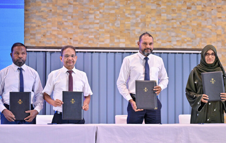 ތަޢުލީމީ ދާއިރާއިން 31 މަޝްރޫޢުއެއް އަމިއްލަ ކުންފުނިތަކަށް ހަވާލުކޮށްފި