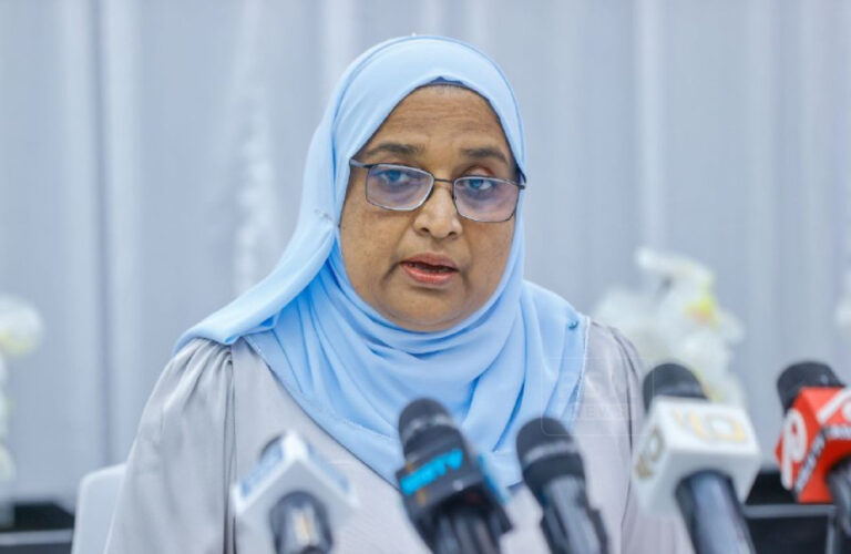 އާޒިމާ ޝަކޫރުގެ މައްޗަށް ކުރި ދަޢުވާތައް ކުރިއަށް ނުގެންދަން ނިންމައިފި
