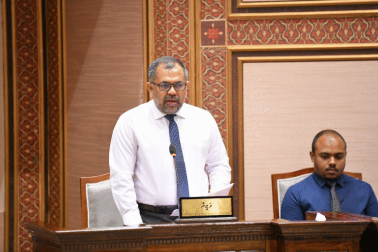 އަންނަ އަހަރު ވެސް ސަޕްލިމެންޓްރީ ބަޖެޓެއް ހުށަހަޅަންޖެހޭނެ: މިނިސްޓަރު ޒަމީރު