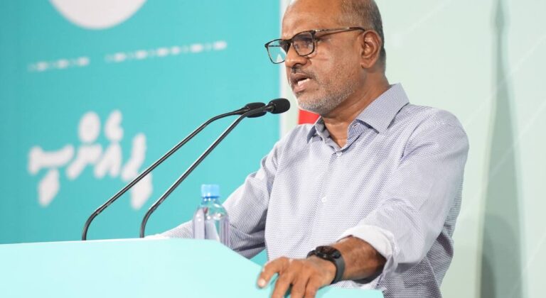 ދުބާއީ އާއި ސިންގަޕޫރަށްވުމަށް މުރާލިކަމާއެކު މަސައްކަތް ކުރަންޖެހޭ: ނާޒިމް