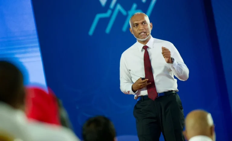 ދެ ޔުނިވަސިޓީގެ 38 ކެމްޕަސްގެ މަސައްކަތް ކުރިއަށް އެބަދޭ: ރައީސް