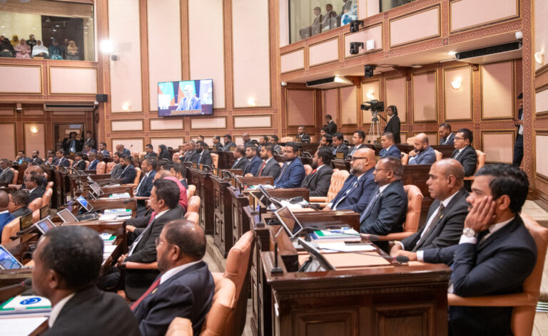 ޕާޓީން ވަކިކުރިޔަސް ގޮނޑި ގެއްލޭނީ ރައްޔިތުންގެ ފެންނަ ނުފެންނަ ވޯޓެއް ނަގައިގެން ކަމަށް ކަނޑައަޅަން އިސްލާހެއް