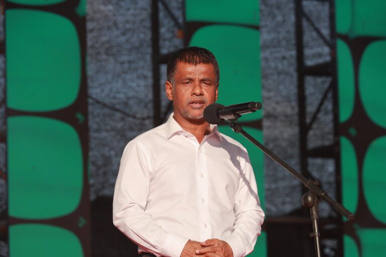 ކުރަން މިއުޅޭ ކަމަކީ ބަލިމަޑުކަމުން ސަލާމަތްކޮށް ދުޅަހެޔޮ މުޖުތަމަޢުއެއް ޤާއިމުކުރުން: ނާޡިމް