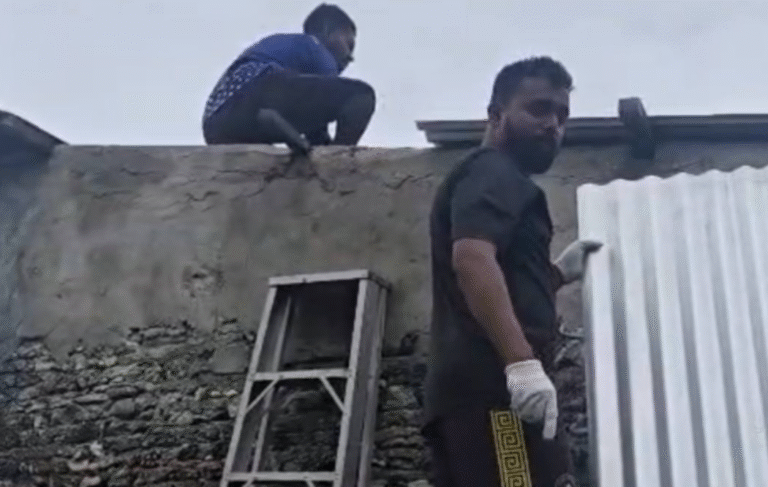 ވިއްސާރައިގައި ގެއްލުން ލިބުނު ގެއެއްގެ ފުރާޅު، ފުލުހުން މަރާމާތުކޮށްދީފި