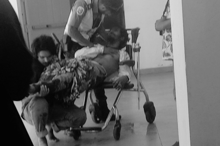 ހިޔާ ޓަވަރެއްގައި މީހަކަށް ތޫނުއެއްޗަކުން ހަމަލާދީފި