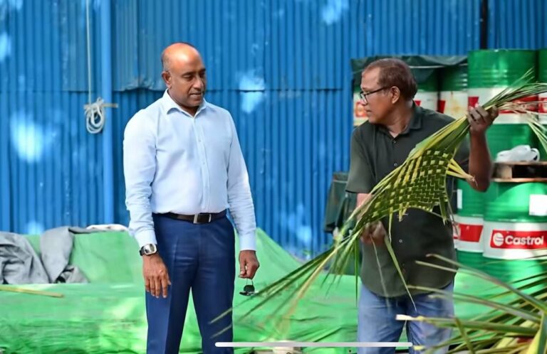 ފުލުހުންގެ ވަޒީފާއިން ރިޓަޔާކޮށް ދައުލަތުގެ މަގާމްތައް ފުރުއްވާނަމަ ޕެންޝަން ނުލިބޭގޮތް ހަދައިފި