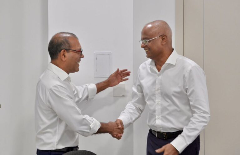 ރައީސް ނަޝީދު، ރައީސް އިބޫ އާއި ވެސް ބައްދަލުކުރައްވައިފި