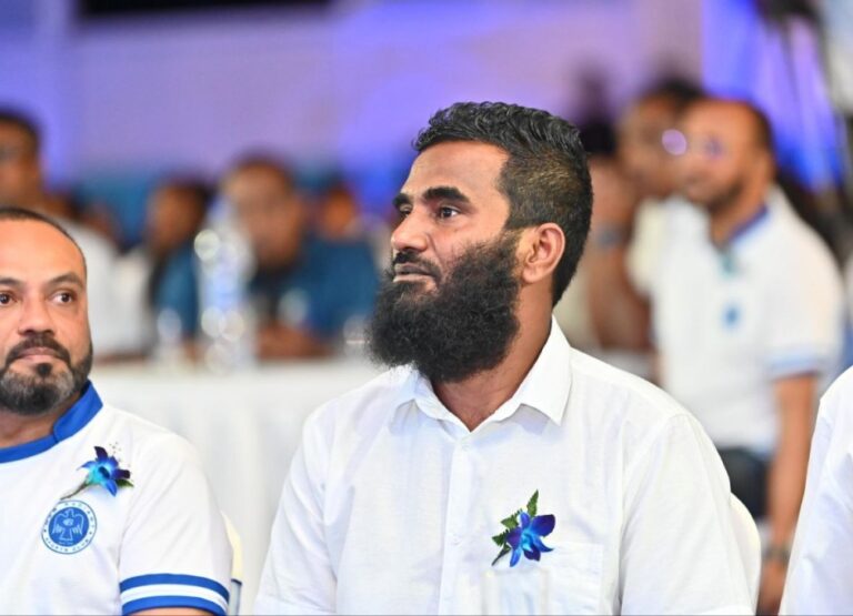 ދަރަނީގެ ފައިސާ ދެއްކުމަށް އަޝްފާގަށް ހުކުމްކޮށްފި