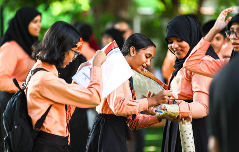 ދަރިވަރުން ބޮޑު ޗުއްޓީއަށް، އަންނަ އަހަރުގެ ކިޔެވުން ފެށޭނީ ޖެނުއަރީ 27 ގައި
