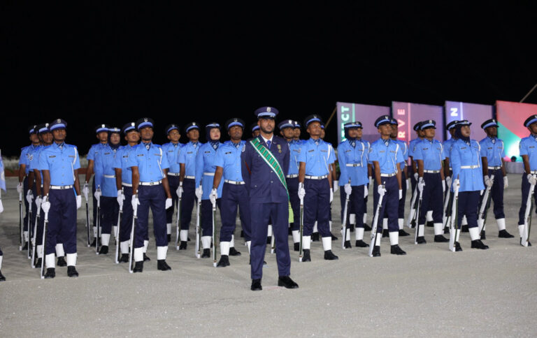 ފުލުހުންގެ އަސާސީ ތަމްރީނު ކޯހުން 185 އޮފިސަރުން ދަސްވެނިވެއްޖެ