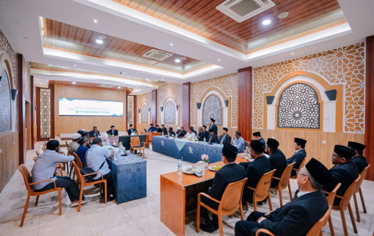 އިމާމުންނާއި، ވާއިޡުން ތަމްރީނު ޕްރޮގުރާމުގައި ބައިވެރިވުމުގެ ފުރުސަތު ހުޅުވާލައިފި