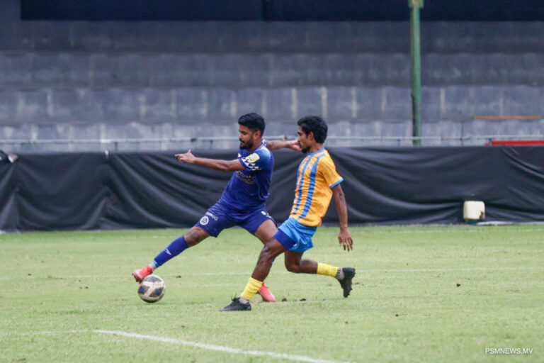 ވެލެންސިއާ އަތުން ނިއުއަށް ތިން ޕޮއިންޓް
